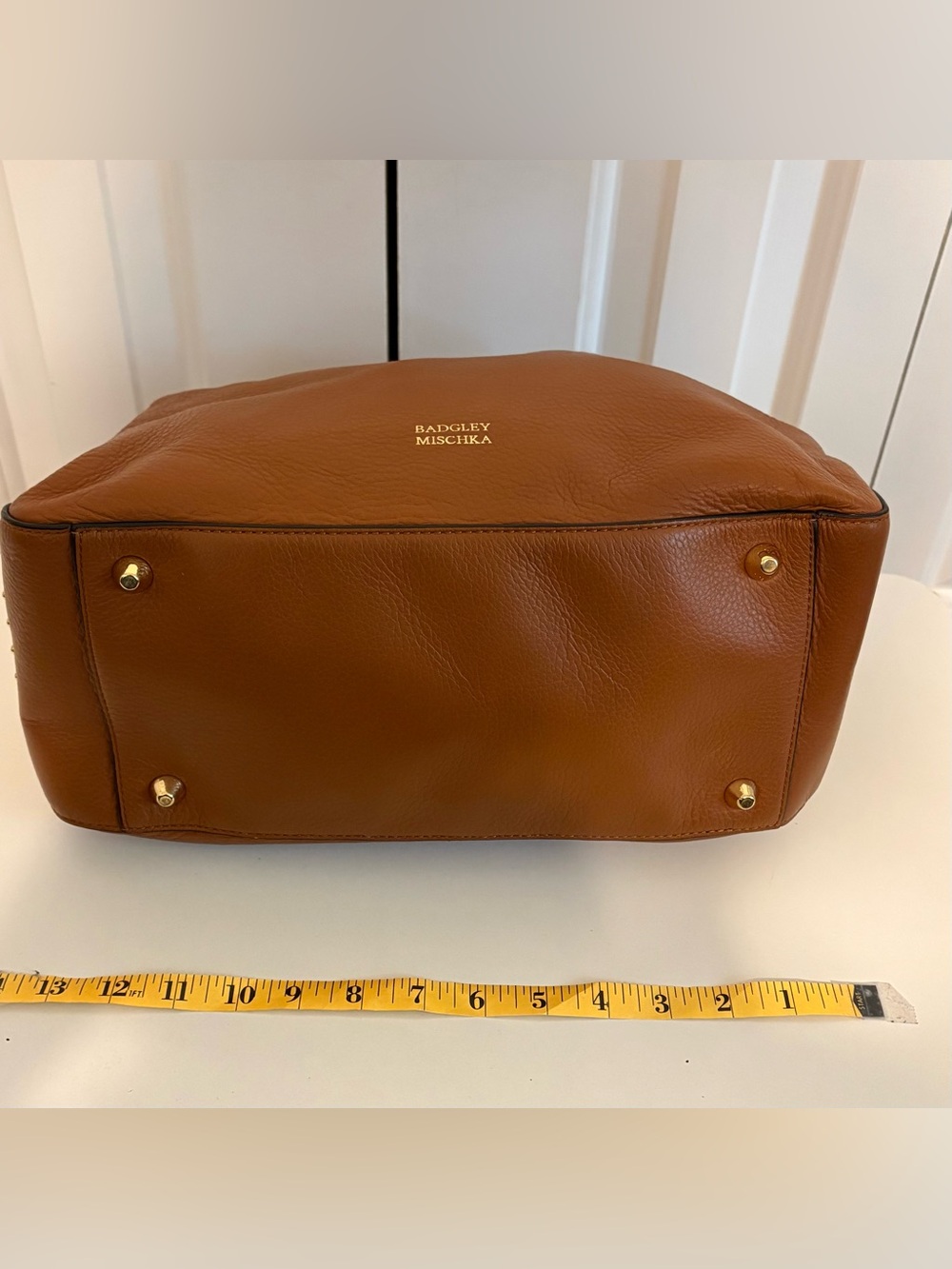 BADGLEY MISCHKA, Tan Leather Top-Handle Bag with Shoulder Strap - Picture 8 of 9